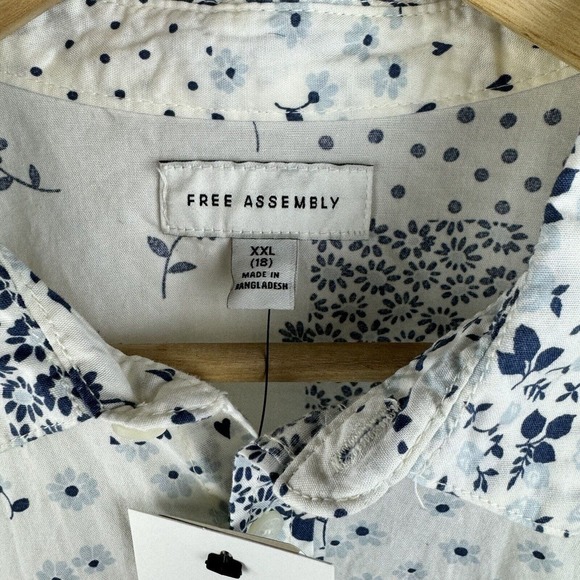 FREE ASSEMBLY Junior SIZE XXL SHORT SLEEVE SHIRT BUTTON FRONT FLORA PRINT - Picture 2 of 9